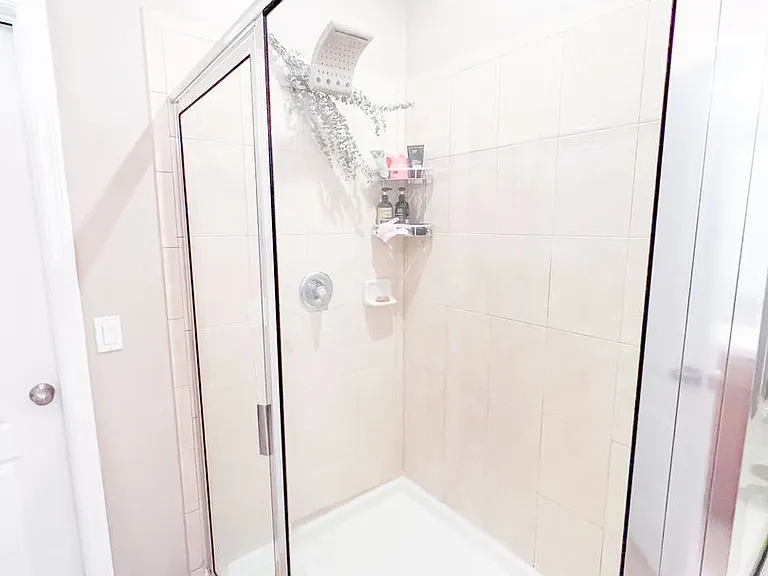 402 Rock Springs Cir — Photo 21