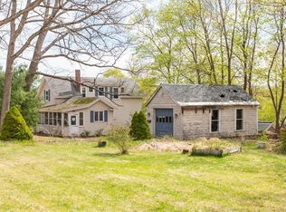 8 Clark Rd, Andover, MA 01810