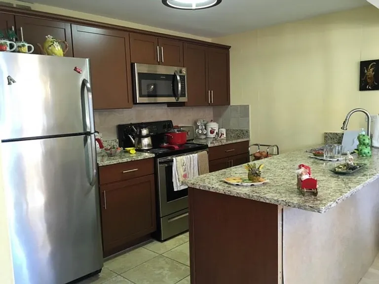 1131 Shermer Rd — Photo 12