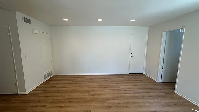 329 Regis Ave — Photo 16