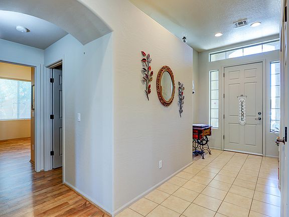 5th image of 43821 W Griffis Dr