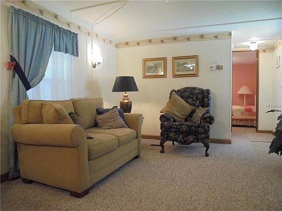 4th image of 5466 Columbus Cir