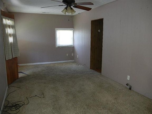 5th image of 2149 Marker Ave