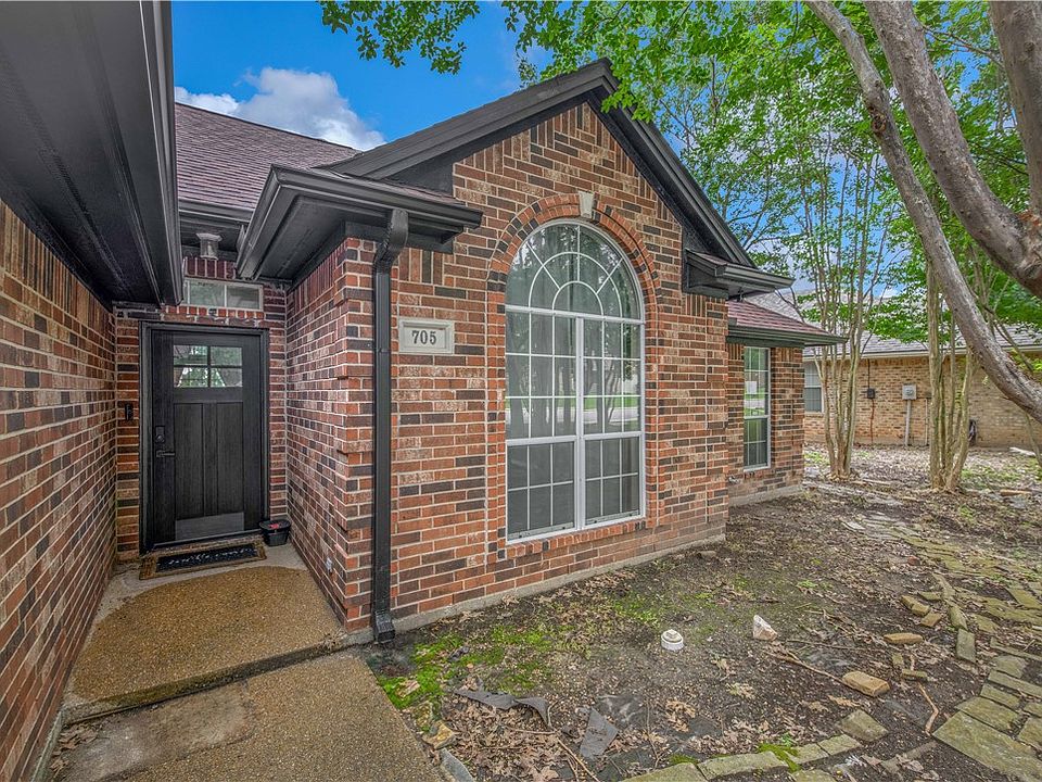 1st image of 705 Summerglen Dr