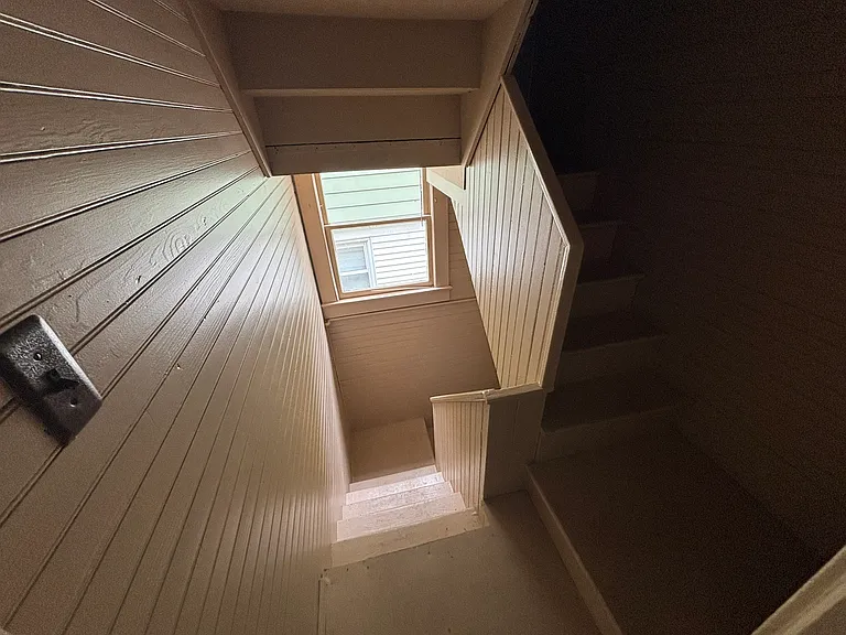 16 Harding Ter #2 — Photo 17