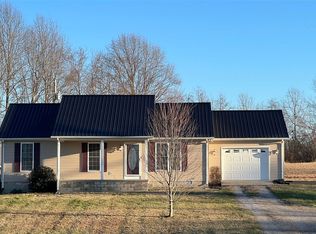 708 Lambert Rd, Scottsville, KY 42164