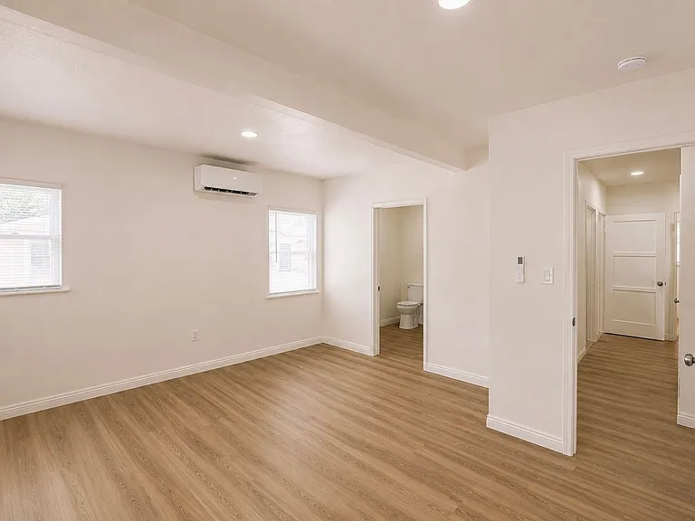 4723 Arlington Ave — Photo 20