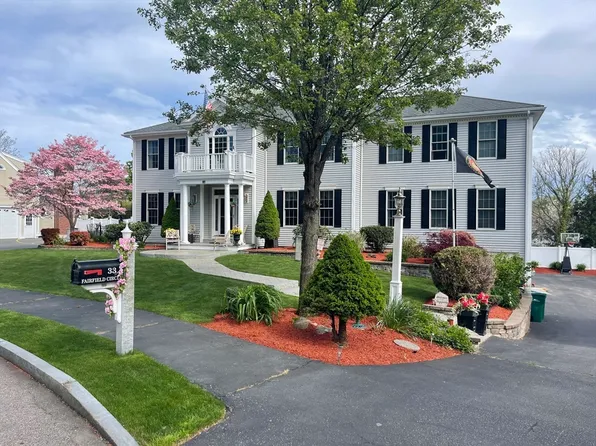 33 Fairfield Cir, Norwood, MA 02062