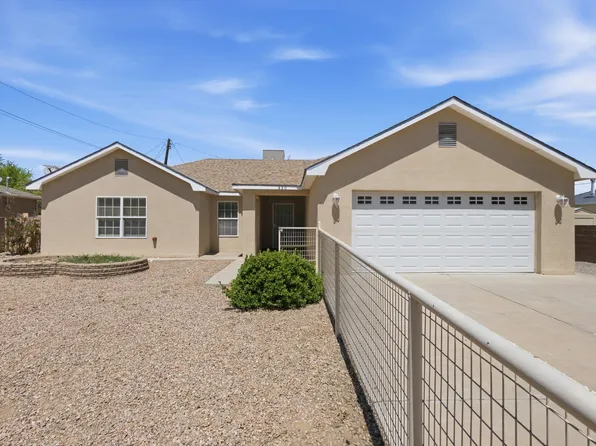 820 Theresa Dr, Belen, NM 87002