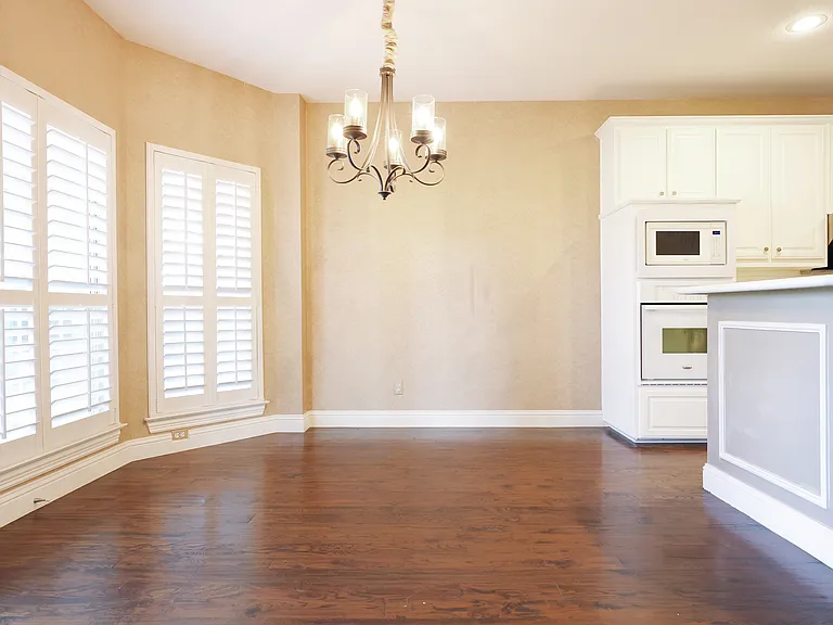 2712 Northview Dr — Photo 10