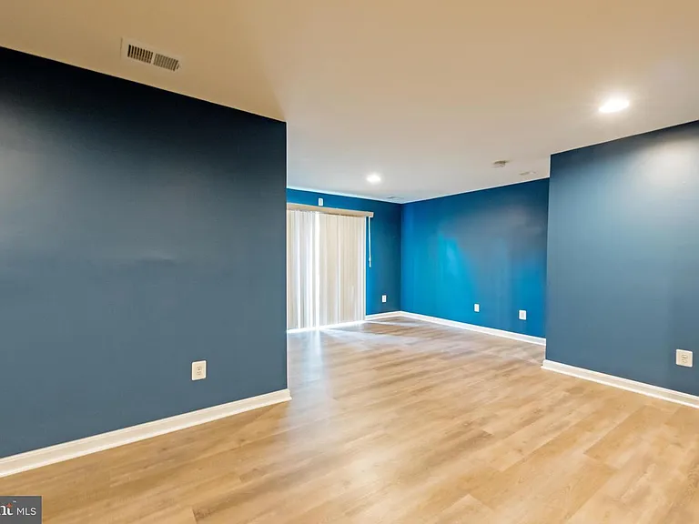3385 Beechcliff Dr — Photo 42