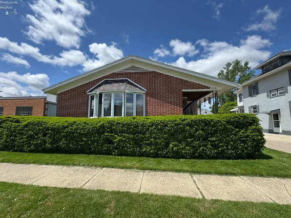 104 N Wood St, Fremont, OH 43420