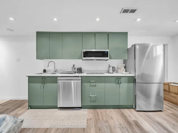 313 Patricia Ave, Toronto, ON M2R 2M6