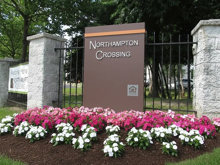 Northampton Crossing Apartments and Townhomes — Photo 17