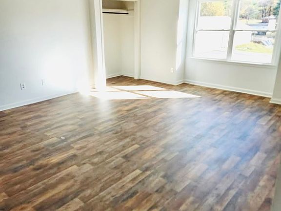 3rd image of 405 Mansard Island Dr #21