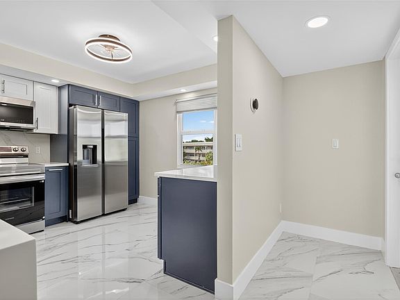 4th image of 3303 Aruba Way #O4