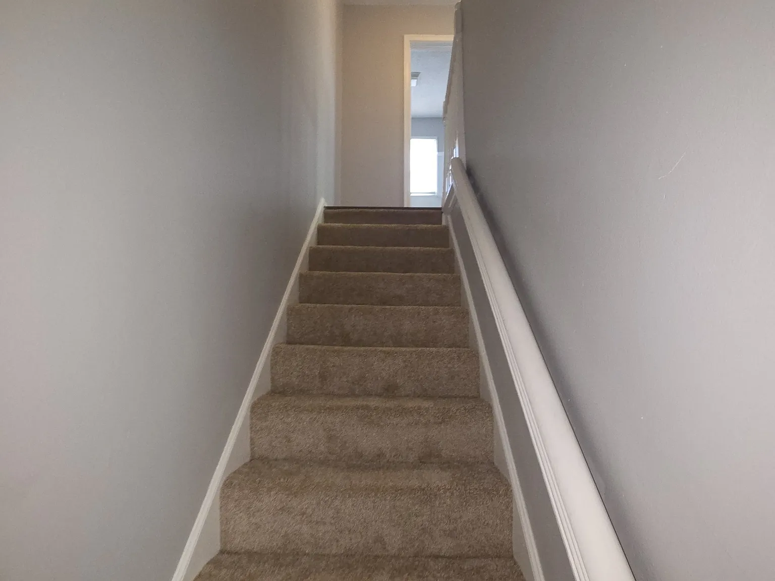2 bed, 1.0 bath, 1728 sqft, $950 — Photo 2