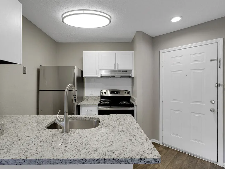 Bradford - 1 Bed / 1 Bath - 544 Sq.Ft.