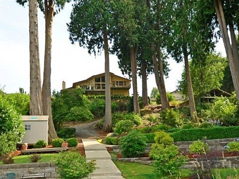 1st image of 4410 Village Dr SE