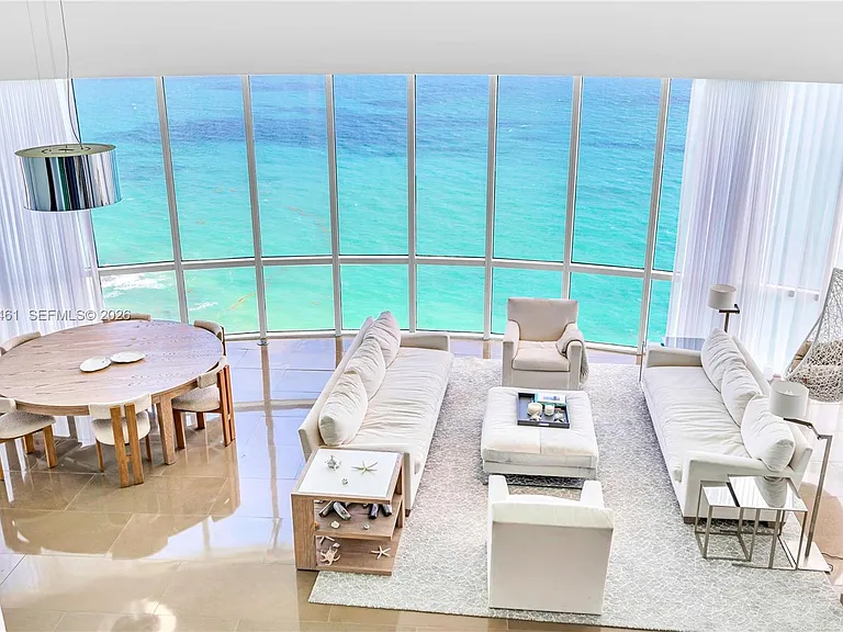 18101 Collins Ave #5509 — Photo 2