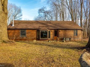 6893 Root Rd, North Ridgeville, OH 44039