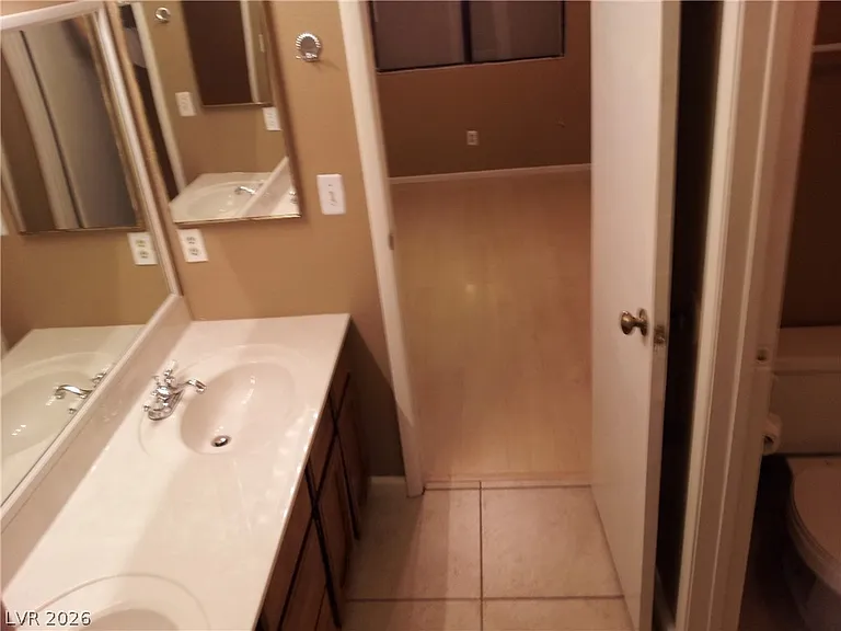 504 Grimsby Ave — Photo 14