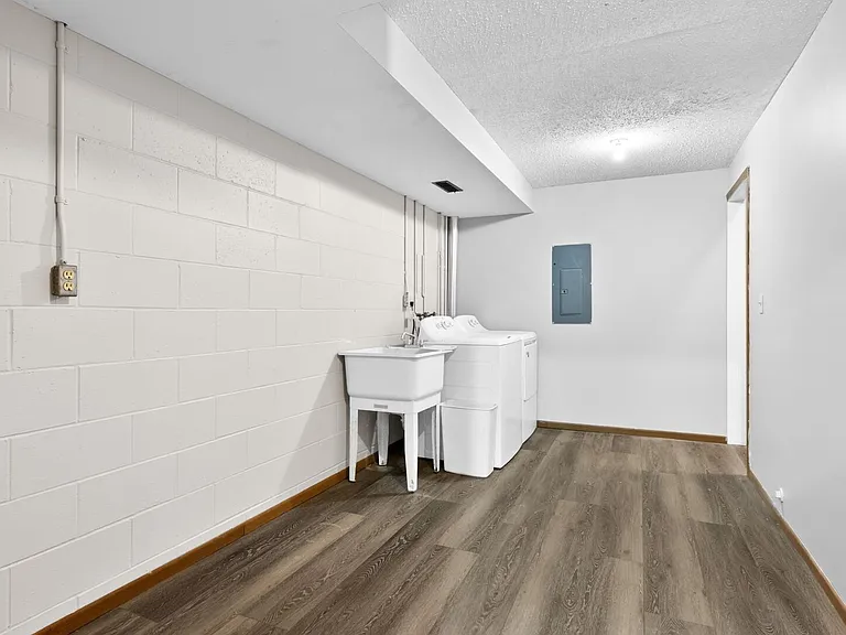 3463 Blackwood Dr — Photo 19
