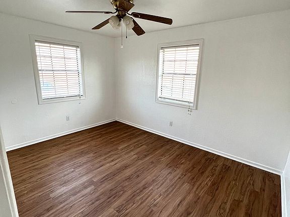 4th image of 1019 Presidio Ave