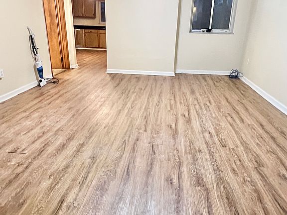 2nd image of 229 S Millvale Ave Floor 1