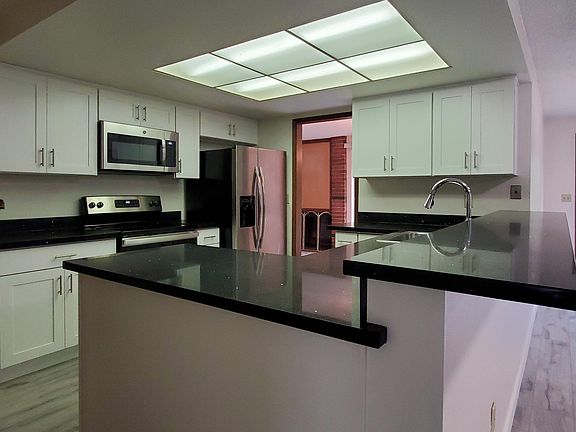 kitchen with breakfast bar
