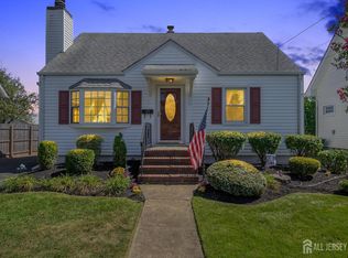 17 Market St, Edison, NJ 08817