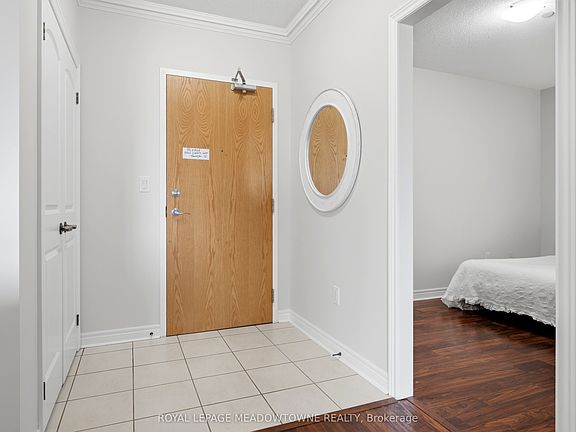 5th image of 383 Main St E #313