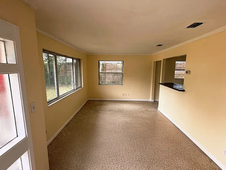 6064 Longchamp Dr #6064 — Photo 3