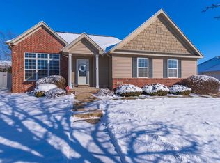 1403 Norma Dr, Bloomington, IL 61704