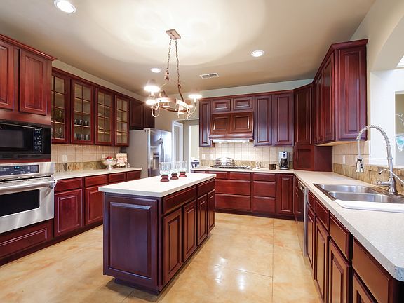 3rd image of 245 Deer Cross Ln
