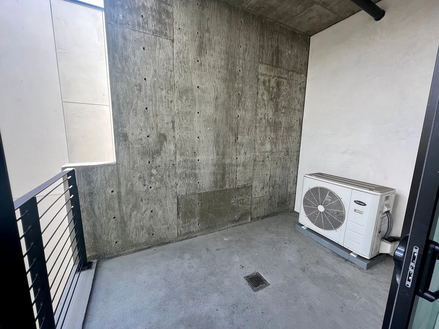 Contour Lofts — Photo 3