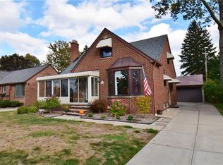 141 E 264th St, Euclid, OH
