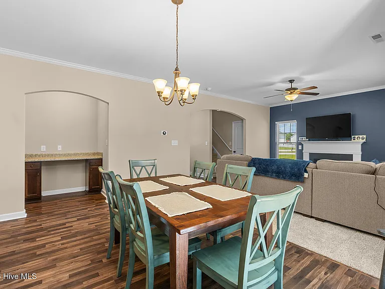 260 Breakwater Dr — Photo 13