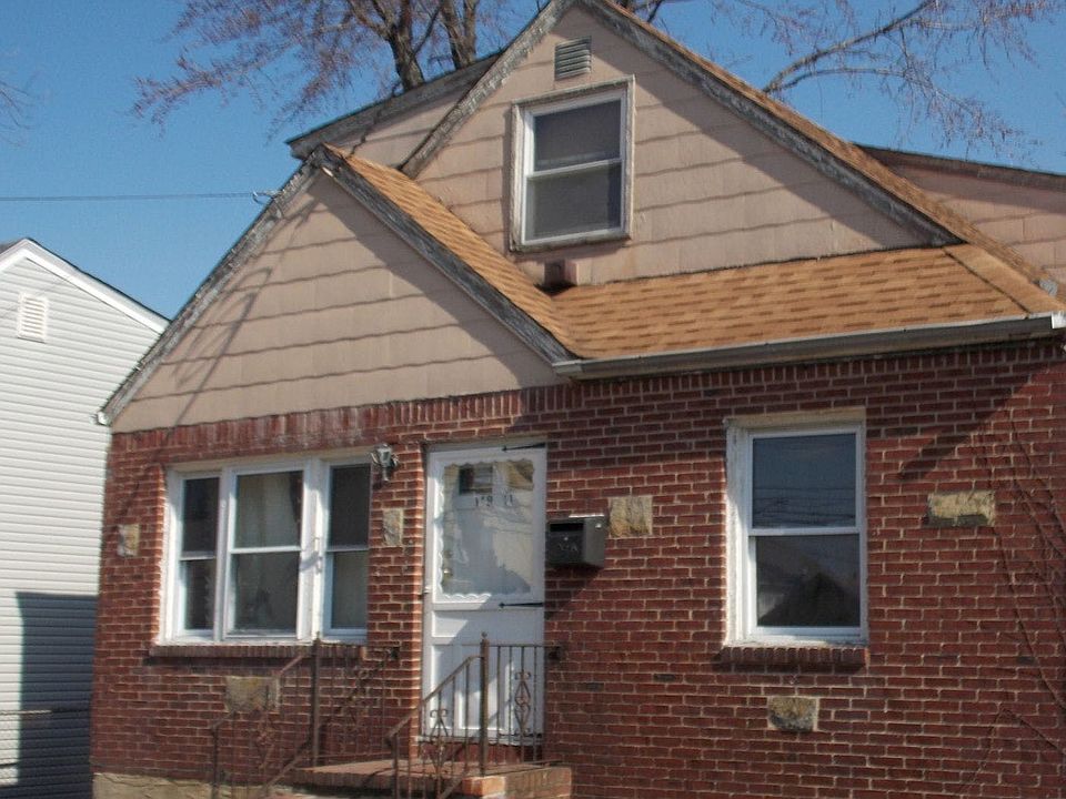 2nd image of 119-11 194th St