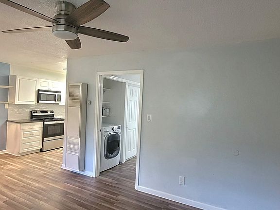 4th image of 637 Stiles Ave #639-1/2