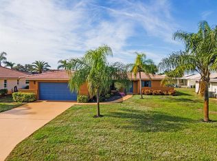 13 Windsor Dr, Englewood, FL 34223
