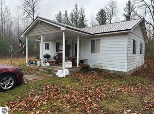 220 E Sanborn Rd, Lake City, MI 49651