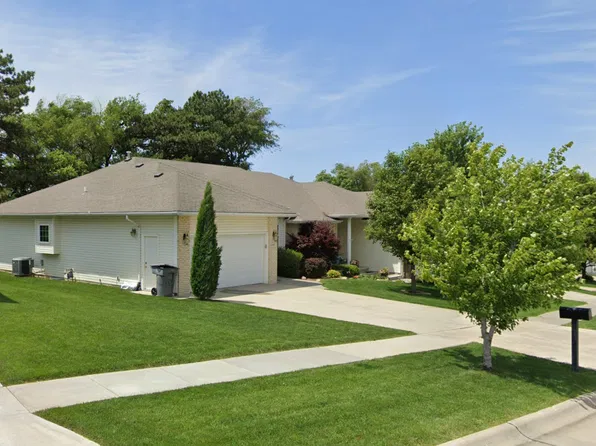 6945 S 88th St, Lincoln, NE 68526