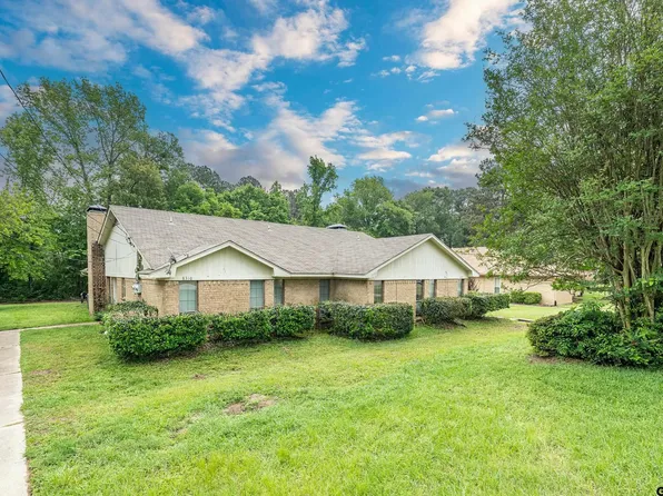 8310/8312 Garrett Dr, Tyler, TX 75703