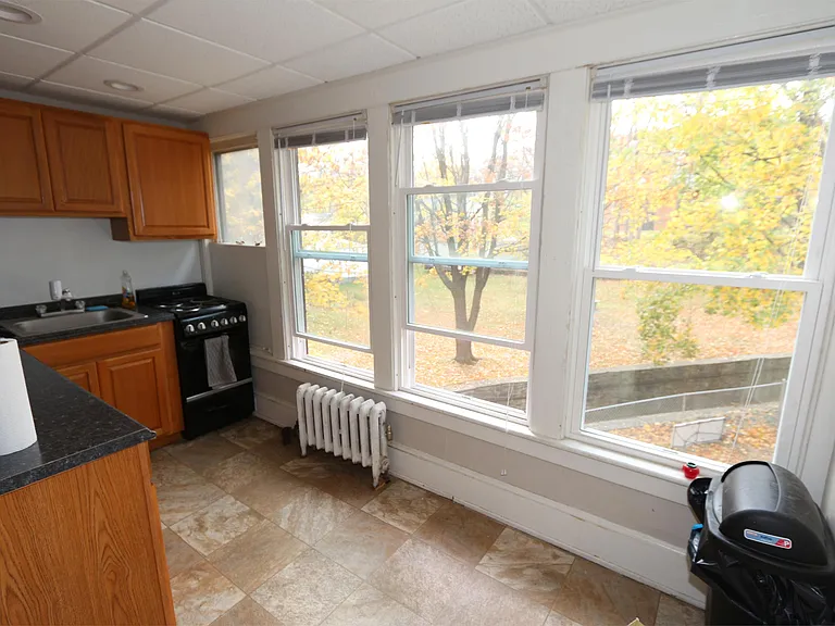 7-9 Weidman Pl #2 — Photo 16