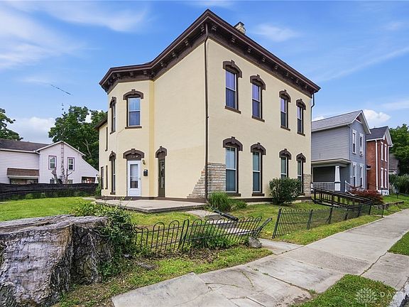 3rd image of 227-229 James St