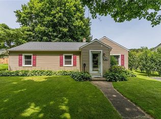 286 Penhurst Rd, Rochester, NY 14610