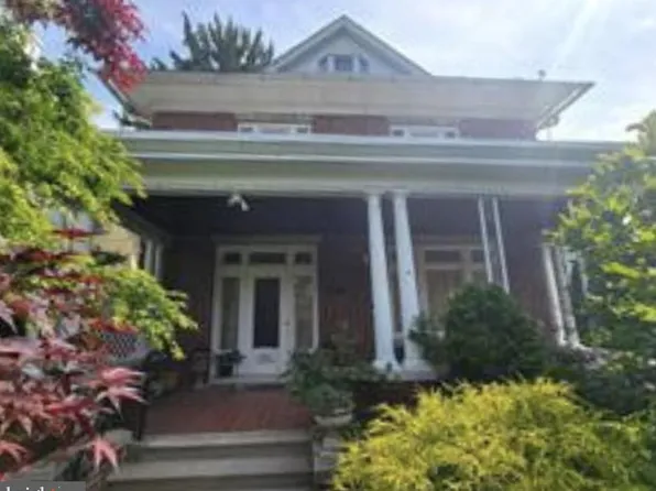 1367 Perkiomen Ave, Reading, PA 19602