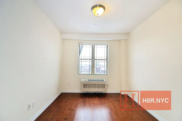 Rented by Happy 8 Realty | media 32