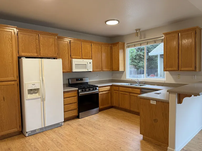 1352 Orsolini Pl — Photo 9